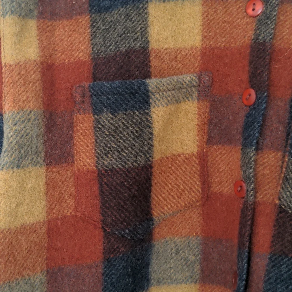 Plaid wool blend cropped shacket small - Picture 3 of 5